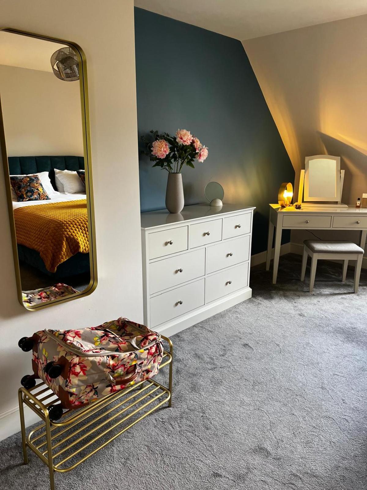 Chic Classy & Cosy At Lough Erne Golf Village And Resort Ballycassidy 외부 사진